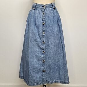 Bay Club Skirt with Pockets